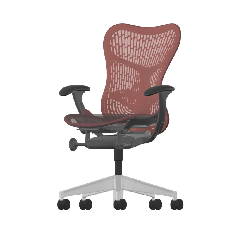 Een moderne bureaustoel met een rode mesh rugleuning en zitting, verstelbare armleuningen en een stevig metalen onderstel met vijf zwenkwielen. Het strakke design weerspiegelt de Herman Miller Mirra 2 – Cordovan – Butterfly Rug – Graphite Frame – Aluminium Upgrade, ideaal voor een eigentijdse werkplek.