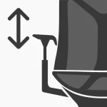 Illustratie van een grijze bureaustoel met pijlen voor hoogteverstelling aan de linkerkant, die aangeven of de stoel omhoog of omlaag kan. De stoel heeft armleuningen en een gewatteerde zitting en rugleuning.