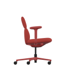 De Herman Miller Asari in Etruscan Luce toont een Color Flood-effect tegen een witte achtergrond. Deze rode ergonomische stoel heeft verstelbare armen en staat op een onderstel met vijf wielen.